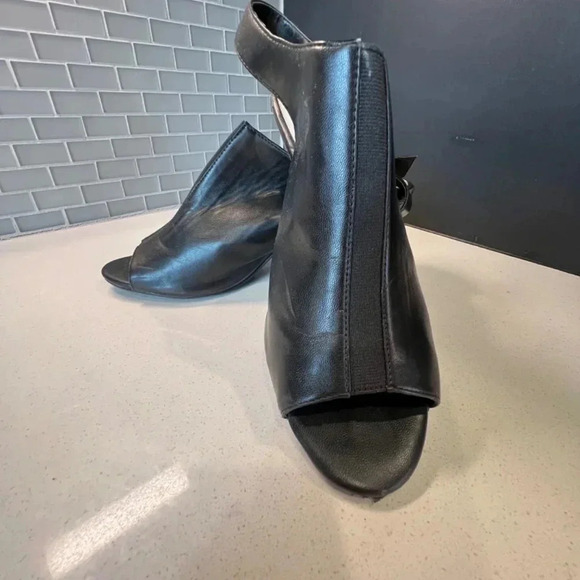 Aleani Step n Flex Black Leather Slingbacks Size 10 - Picture 3 of 9
